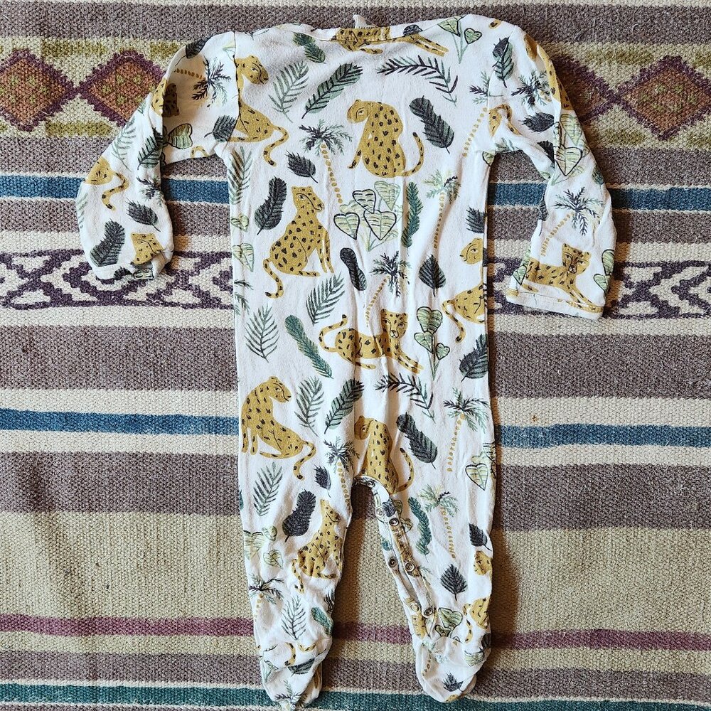 🌻5/$20🌻 Kate Quinn jungle footie pajamas - Picture 4 of 4